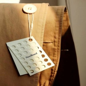 Tags de haute qualité Tags d\'usine pour sacs à main \\\\\\\\ Vêtements \\\\\\\\ chaussures \\\\\\\\ accessoires Etiquettes de paquet d\'étiquettes de tissu personnalisé étiquettes tissées